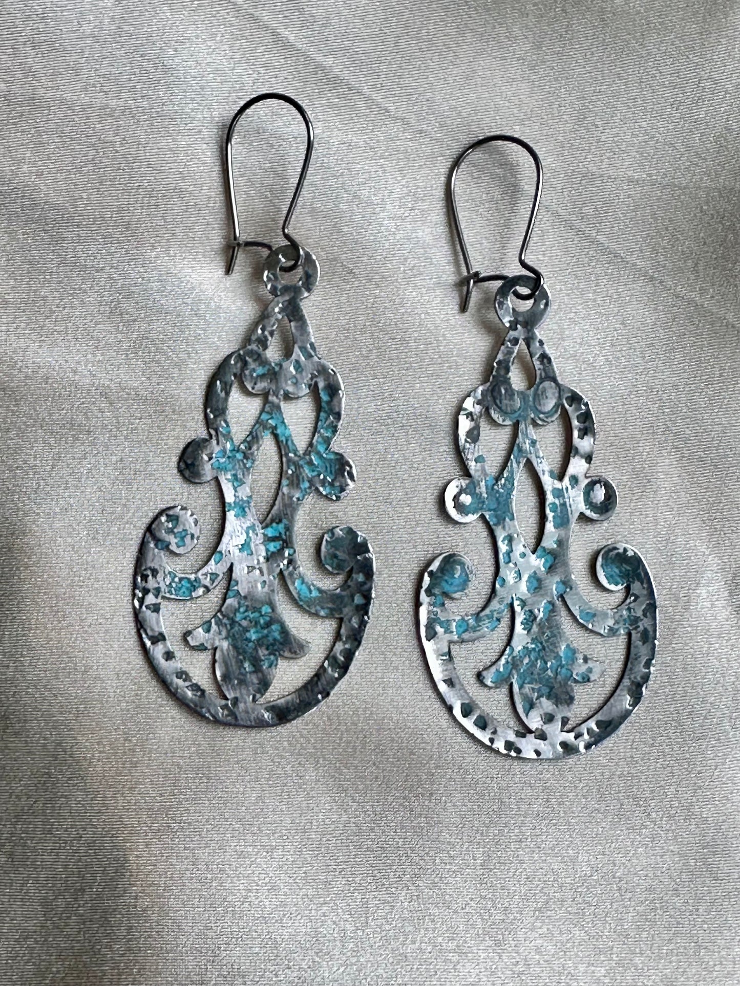 Vahe Earrings